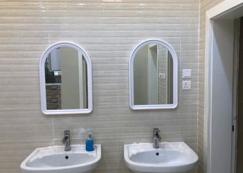 استراحة بمسبح بألعاب مائيه 