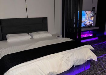 استديو مودرن بدخول ذاتي
