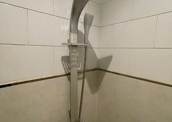 استديو هادئ بدخول ذاتي