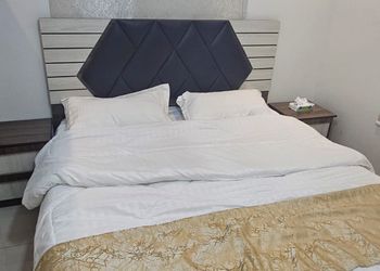شقة بغرفتين نوم وصالة