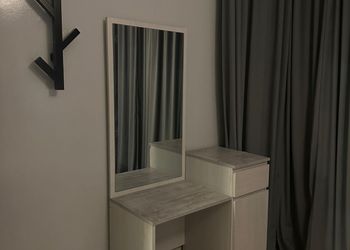 استديو بسرير ماستر وجلسة مريحة 