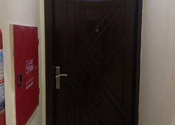 استديو بدخول ذاتي وتصميم هادئ 