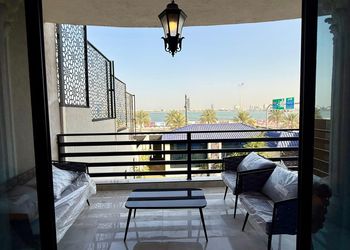 شاليه بألعاب مائية ومسبح