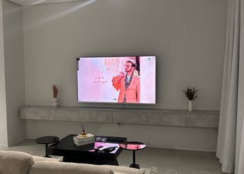 استديو بسرير ماستر وجلسة جانبية