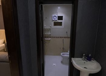 استديو بسرير ماستر ودخول ذاتي