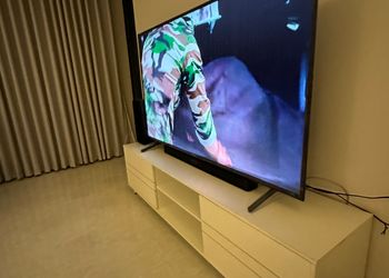 استديو بسرير ماستر وجلسة جانبية 