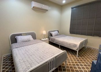 استديو بأثاث مريح وبسيط 