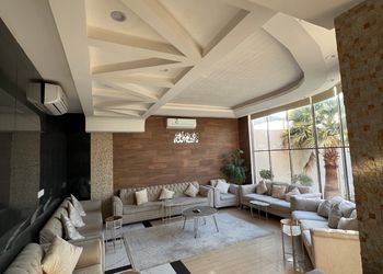 شاليه بمسبح وألعاب اطفال