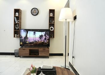 استديو بسرير ماستر وجلسة جانبية