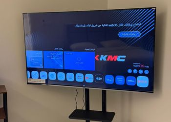 استديو بأثاث مريح وبسيط 