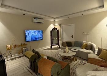 شقة بغرفة معيشة وغرفة نوم 