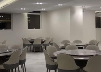 شقة بغرفة معيشة وغرفة نوم 