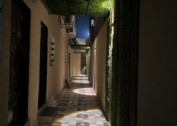 استديو دخول ذاتي