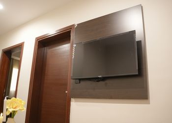 شقة بغرفة معيشة وغرفتين نوم 
