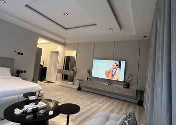 استديو بسرير ماستر وجلسة جانبية 