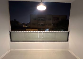 استديو بسرير ماستر وجلسة جانبية 