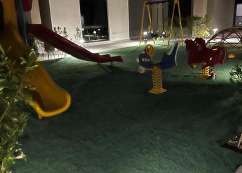 شقة بصالة أنيقة ودخول ذاتي