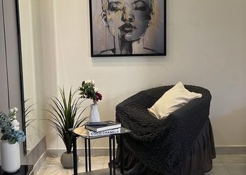 استديو هادئ بسرير ماستر