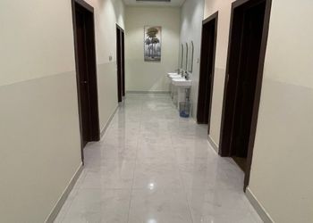 استراحة بمجلس و بجلسة ارضية 
