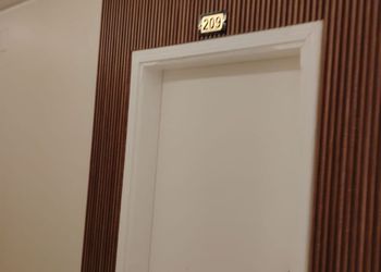 استديو بسرير ماستر وجلسة جانبية 