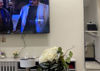 استديو بسرير ماستر وجلسة جانبية