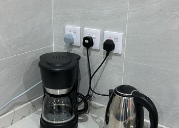 استديو بسرير ماستر وجلسة جانبية