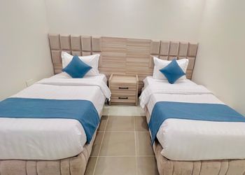 استديو بدخول ذاتي 