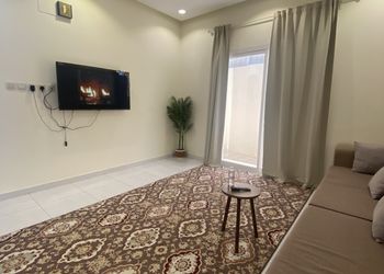 استراحة بركن شواء ومسطح اخضر