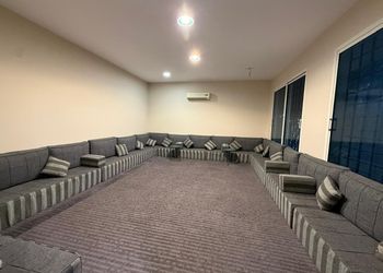 استراحة بملعب كرة طائرة ومسبح 