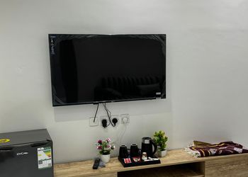 استديو بسرير ماستر وجلسة جانبية 