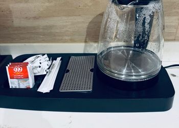 شقة بغرفة جلوس وغرفتين نوم 