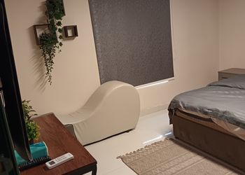 استديو بسرير ماستر ودخول ذاتي