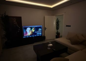 شقة غرفة وصالة بنظام فندقي