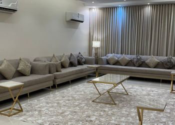 شاليه بألعاب مائية وجلسة خارجية