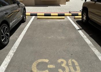 شقة بغرفتين نوم وصالة 