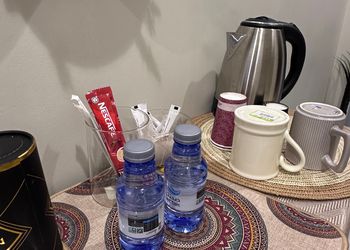 استديو بسرير ماستر وجلسة جانبية 