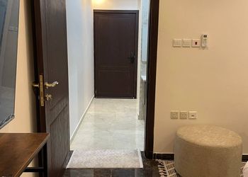 استديو بسرير ماستر 