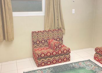 شقة بغرفتين نوم وأثاث مريح