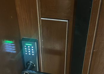 استديو بسرير ماستر وجلسة جانبية