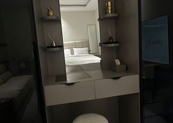 استديو هادئ بدخول ذاتي 