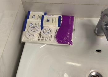 استديو بسرير ماستر وجلسة جانبية 