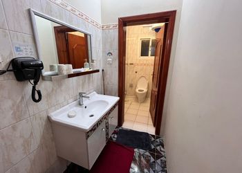 استديو هادئ بسرير ماستر 
