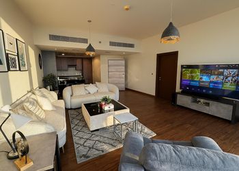 شقة بتصميم فاخر وأنيق وإطلالة مميزة 
