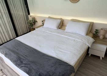 شاليه بمسطح اخضر