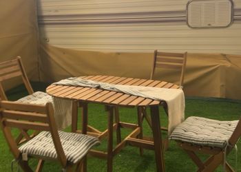 كرفان بجلسة خارجية وأجواء ممتعة