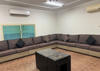 شاليه بملحق وجلسة خارجية