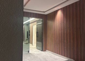 استديو بسرير ماستر وجلسة مريحة 