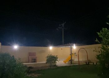 استراحة بمسطح اخضر وجلسة