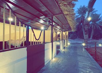 مزرعة بفيلا تراثية مودرن و إسطبل