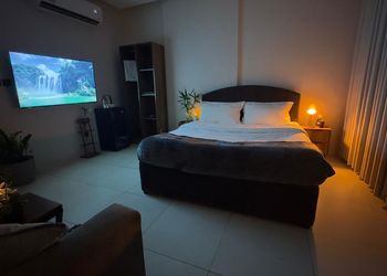 استديو بسرير ماستر